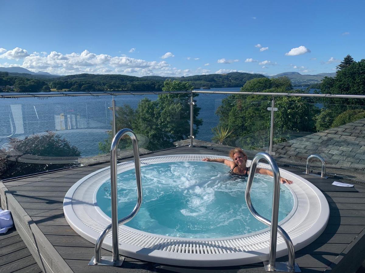 The Penthouse Bowness Luxury Loft Jacuzzi Bath & Complimentary Lakeview Spa Membership Esterno foto